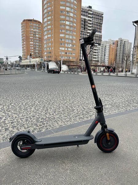 Електросамокат Mi Scooter M365 Pro 4 500W 12.4Ah (2024) з амортизатором Mi-M365 фото