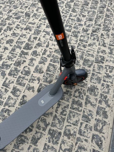 Електросамокат Mi Scooter M365 Pro 4 500W 12.4Ah (2024) з амортизатором Mi-M365 фото