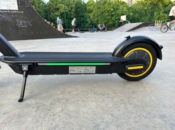 Електросамокат KUGOO G30 MAX Pro 600W 18Ah з передніми амортизаторами G30-MAX фото